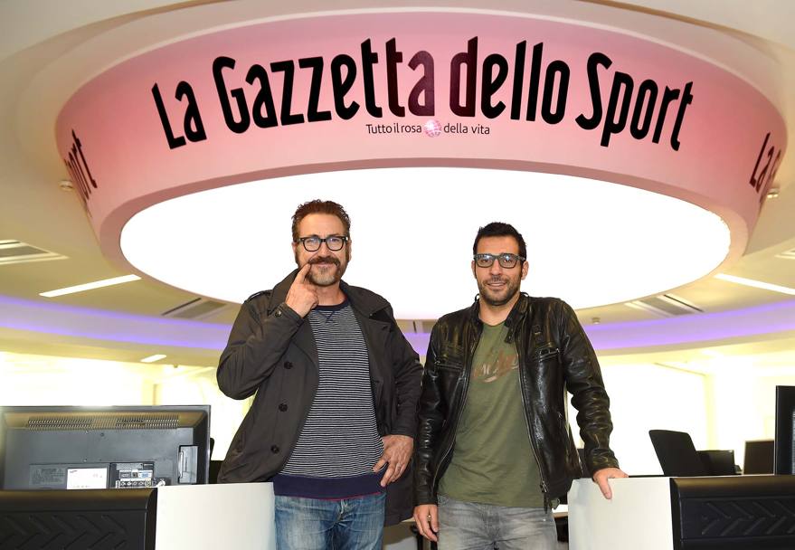 Gli attori Marco Giallini ed Edoardo Leo ieri ospiti della Gazzetta. (Bozzani)